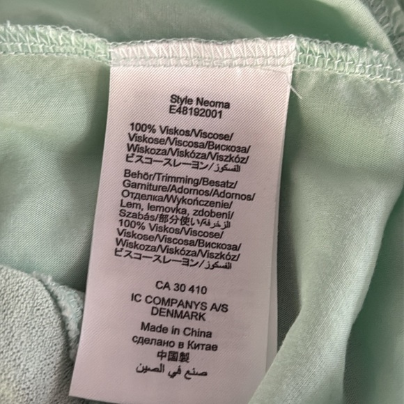 Part Two | Dolman Sleeve Top - Picture 7 of 10